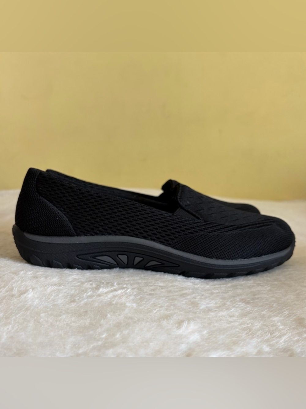 Skechers Air Cooler Women's Black Slip-On Mesh Comfort Shoe Sz 7.5